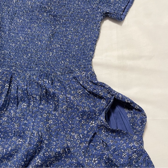 Abercrombie & Fitch Smocked Off-The-Shoulder Mini Dress - Picture 6 of 11